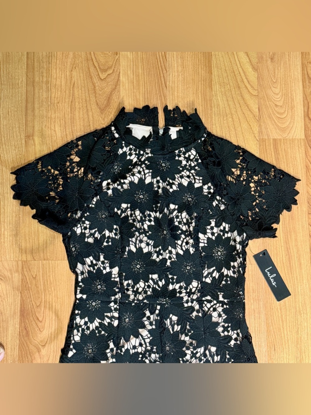 NWT Lulus Women’s Bold Love Black and Nude Lace Bodycon Dress Size Small - Picture 6 of 10